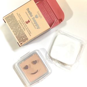 Benefit Hello Happy Velvet Powder Foundation